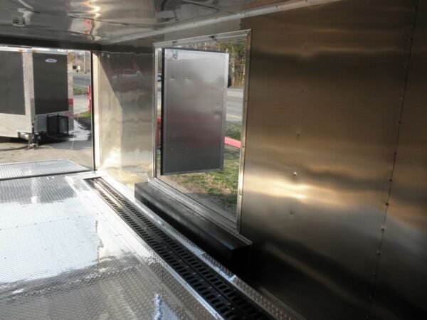 Enclosed Trailer 8.5’x24′ White – Cargo Bike Car Hauler Storage - Image 8