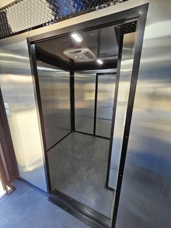 8.5′ X 26′ Concession Trailer BBQ Competition Event Toy Hauler - Image 6