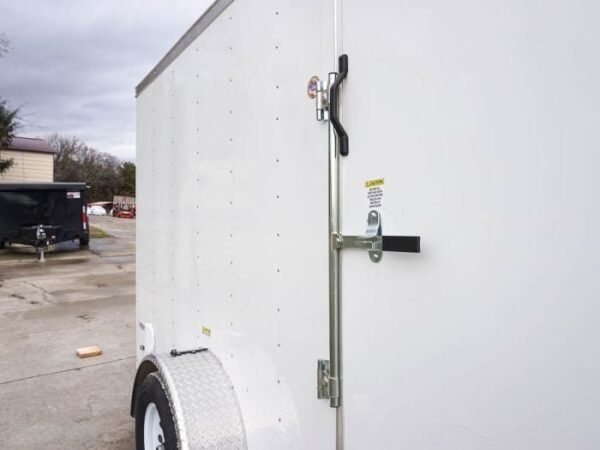 6’x12′ White Enclosed V-Nose Trailer with Diamond Plate Floor Storage - Image 12