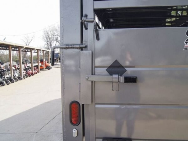 20ft Charcoal Gooseneck Livestock Cattle Trailer (2) 7K Axles - Image 13