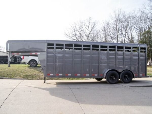 20ft Charcoal Gooseneck Livestock Cattle Trailer (2) 7K Axles - Image 4