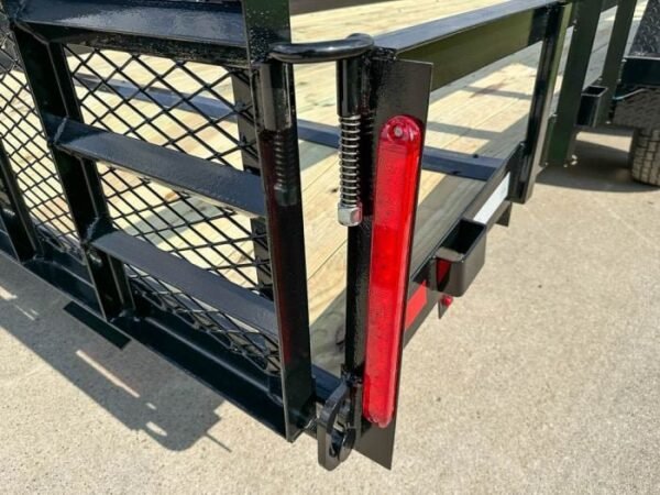 7×20 Heavy Duty Dovetail Utility Trailer (2) 5,200lb Axles with Brakes - Image 2